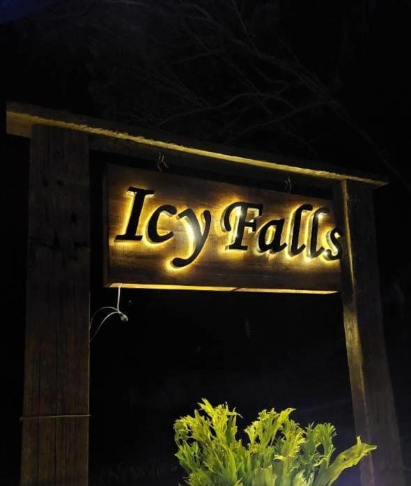 Icy Falls - Ohiya Exteriér fotografie